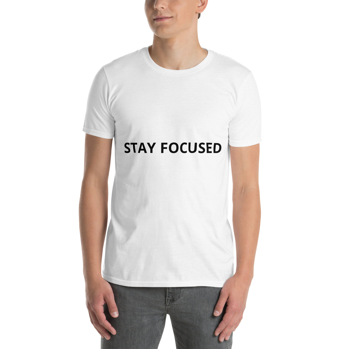 tricou alb cu text negru STAY FOCUSED ,purtat de model ,vedere din fata 